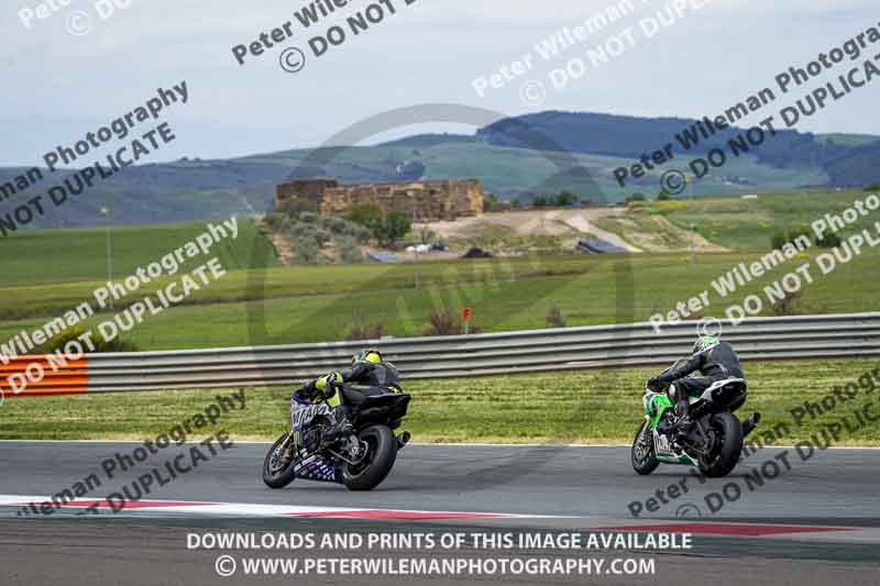 cadwell no limits trackday;cadwell park;cadwell park photographs;cadwell trackday photographs;enduro digital images;event digital images;eventdigitalimages;navarra;no limits trackdays;peter wileman photography;racing digital images;trackday digital images;trackday photos